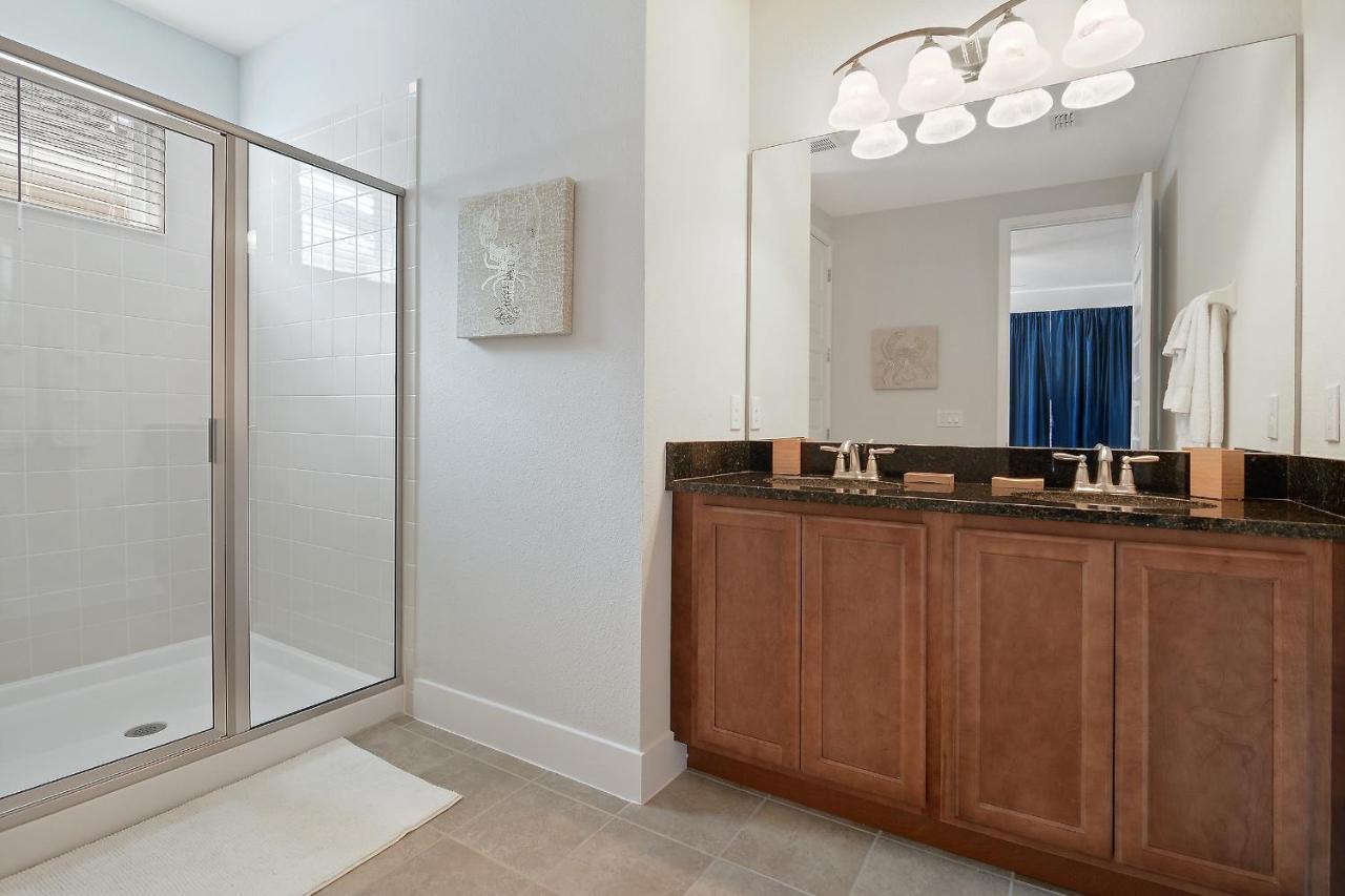 Eight Bedrooms With Pool & 481 Orlando