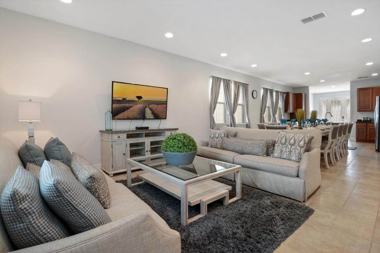 Eight Bedrooms With Pool & 481 * Orlando