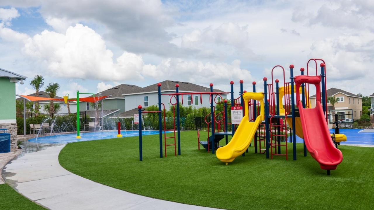 Lovely By Rentyl Near With Private Pool, Air Hockey Table & Amenities - 7467m Orlando