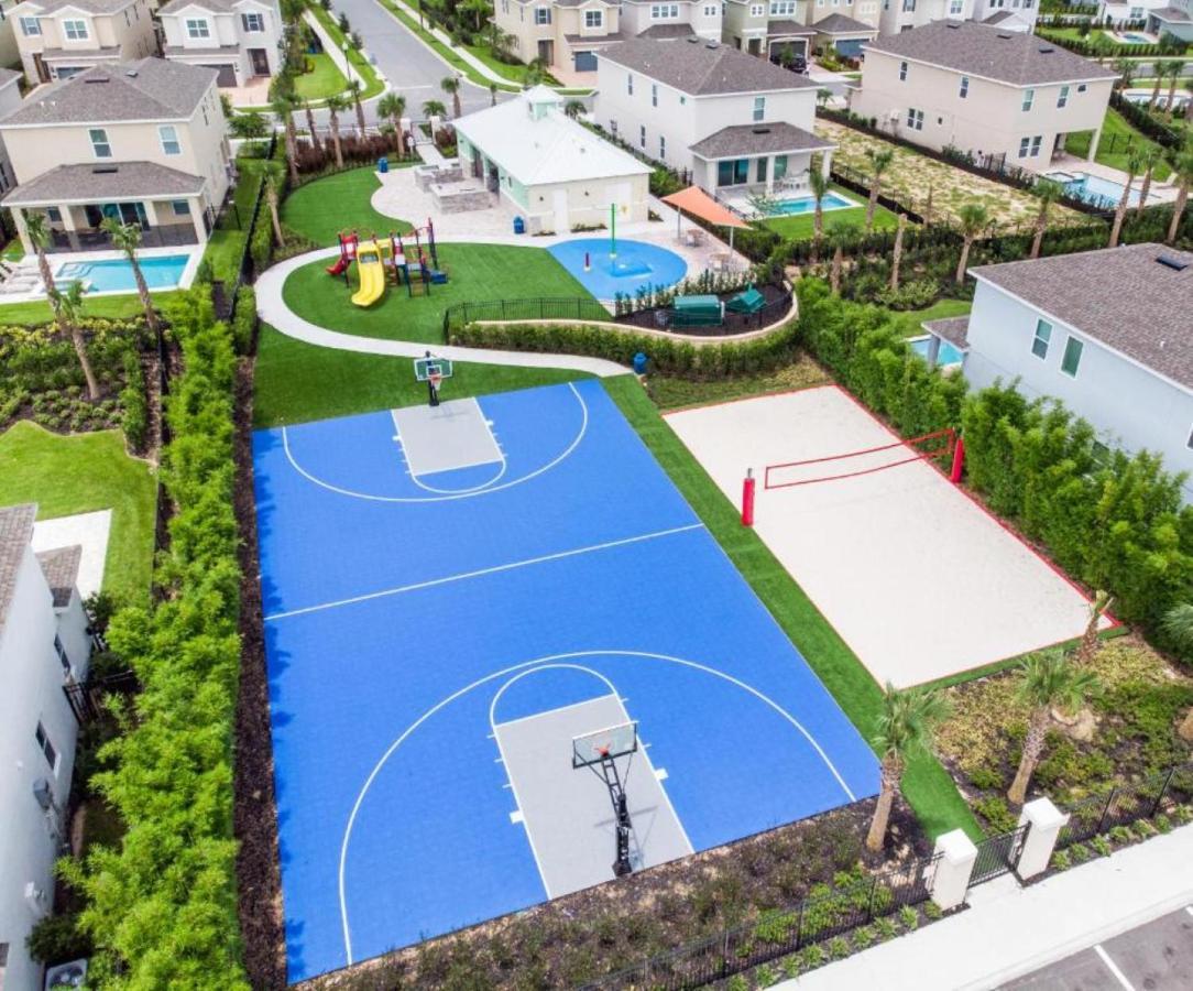 Holiday home Lovely By Rentyl Near With Private Pool, Air Hockey Table & Amenities - 7467m