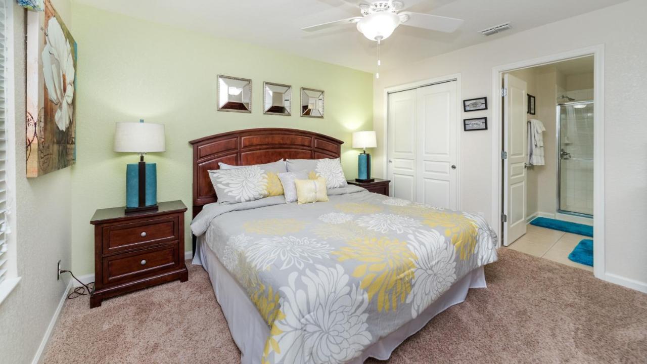 Windsor Hills - 6 Bed 5 Baths