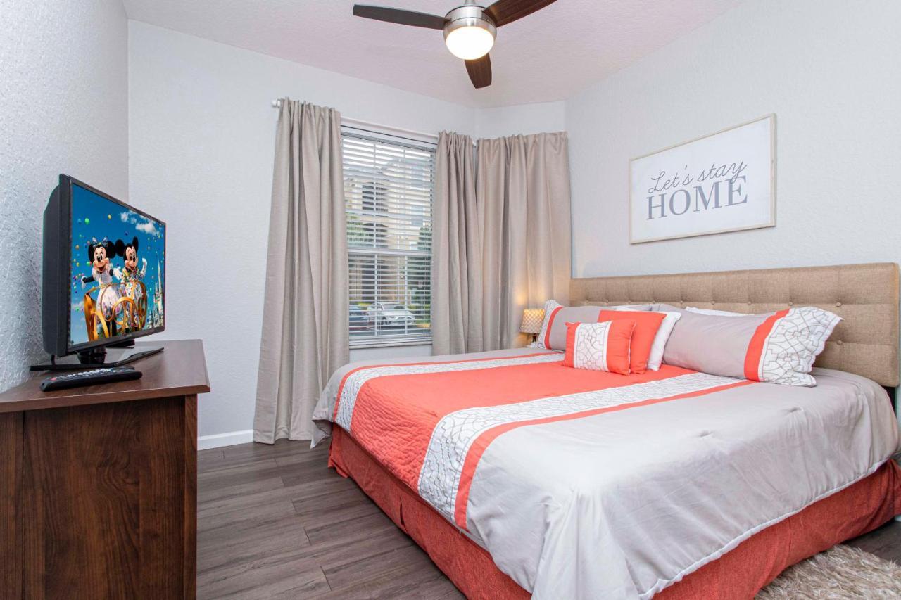Winsor Dream - 3 Bedrooms 2 Miles From 103 Apartment *