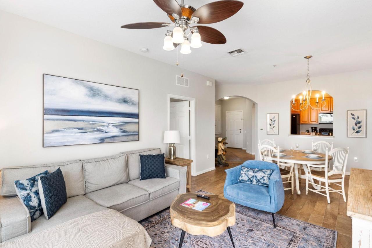 5000 Cayview Avenue 304 * Orlando