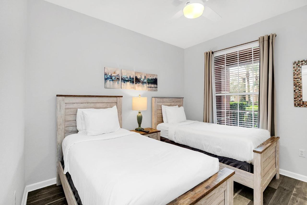 Ground-floor Next To Vista Cay Clubhouse And Pool! Apartment *