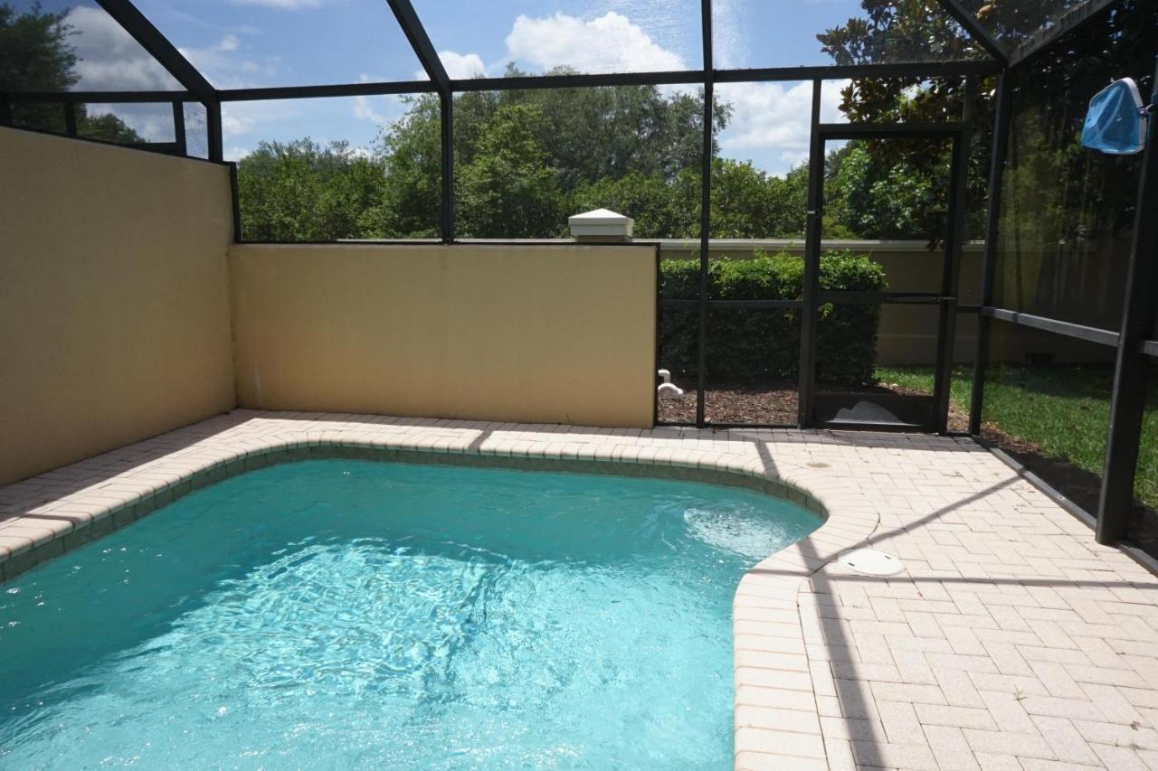 Holiday home Windsor Hills End Unit, South Facing Pool 7666!