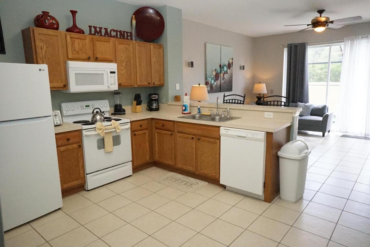 Windsor Hills End Unit, South Facing Pool 7666!
