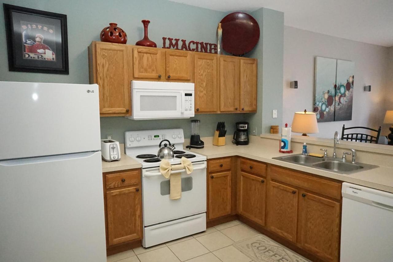 Windsor Hills End Unit, South Facing Pool 7666! *