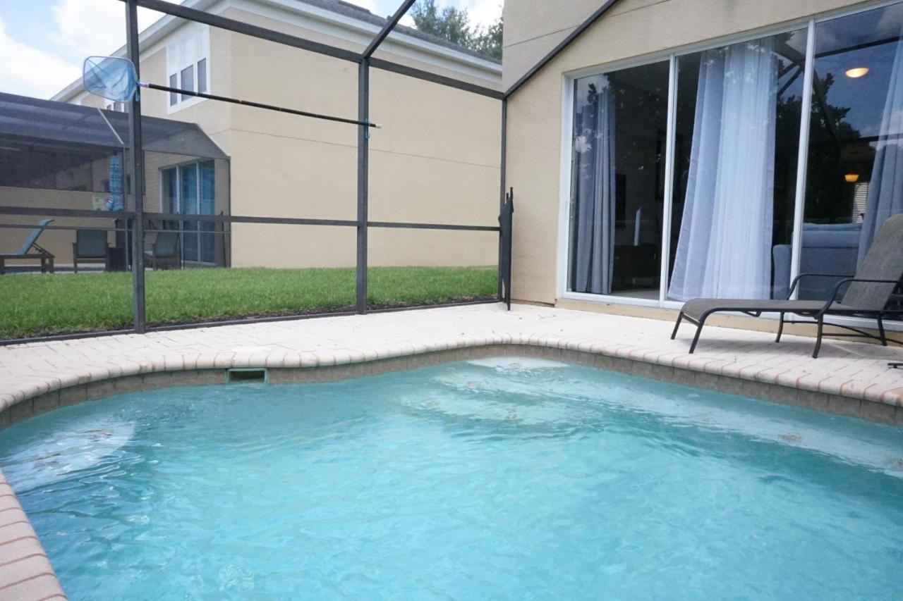 Holiday home Windsor Hills End Unit, South Facing Pool 7666! *