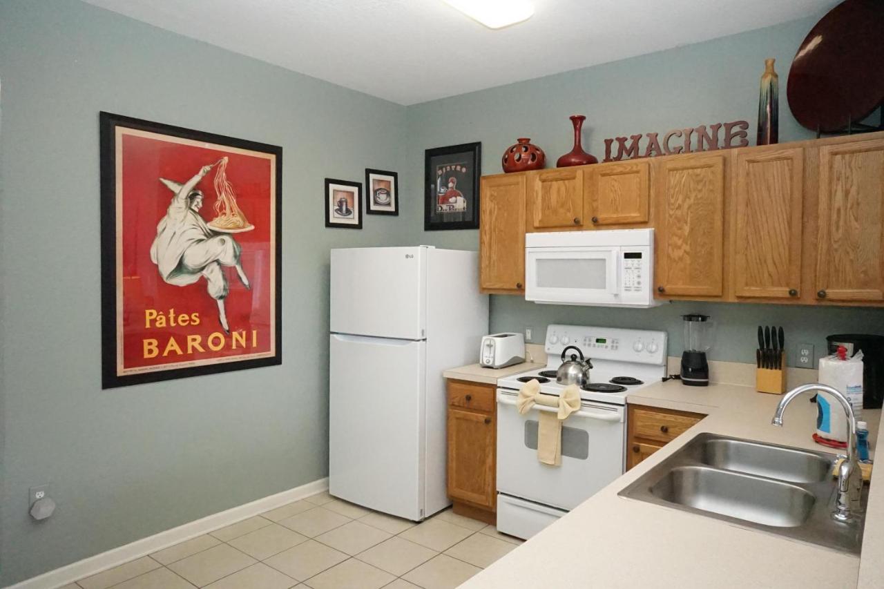 Windsor Hills End Unit, South Facing Pool 7666! *