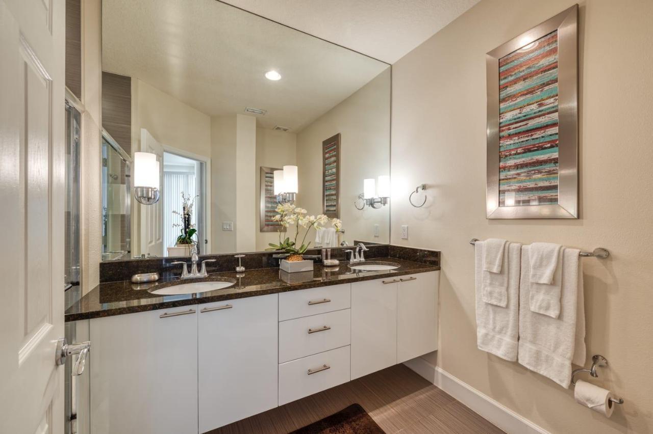 Amazing With Private Pool Near