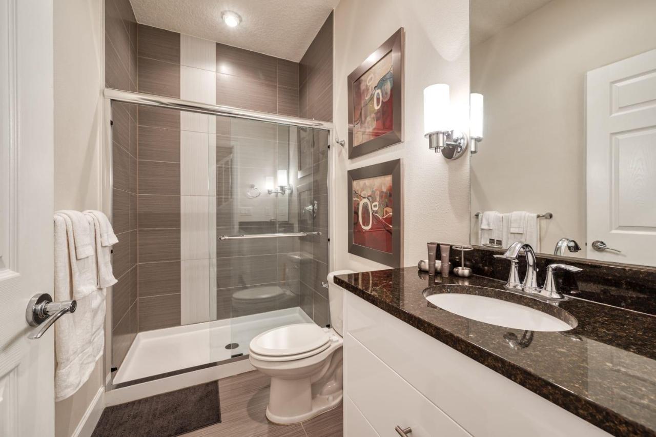 Amazing With Private Pool Near *