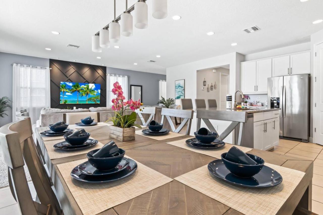 7426 Encore - 5 Bedroom 45 Baths *