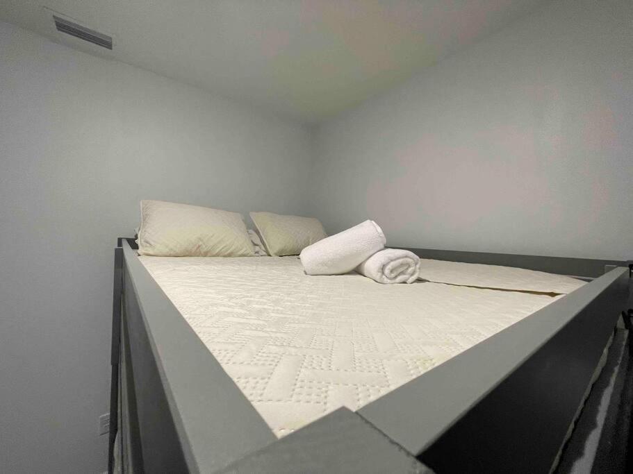 Villa 3bd/2bth Near Downtown *
