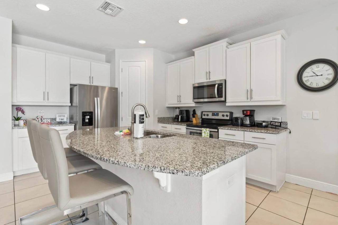 7426 Encore - 5 Bedroom 45 Baths * Orlando