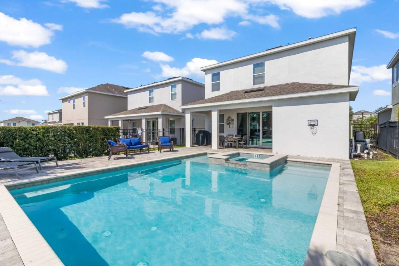 7426 Encore - 5 Bedroom 45 Baths Holiday home Orlando