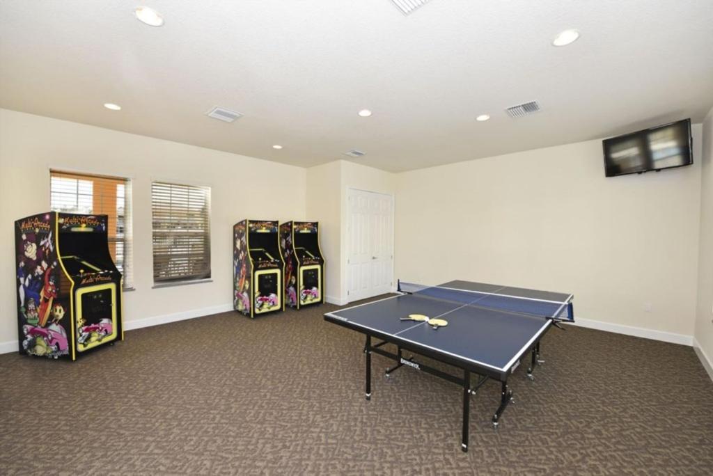 Beautiful 3-bed 10 Minutes From - Serenity Townhouse * Orlando