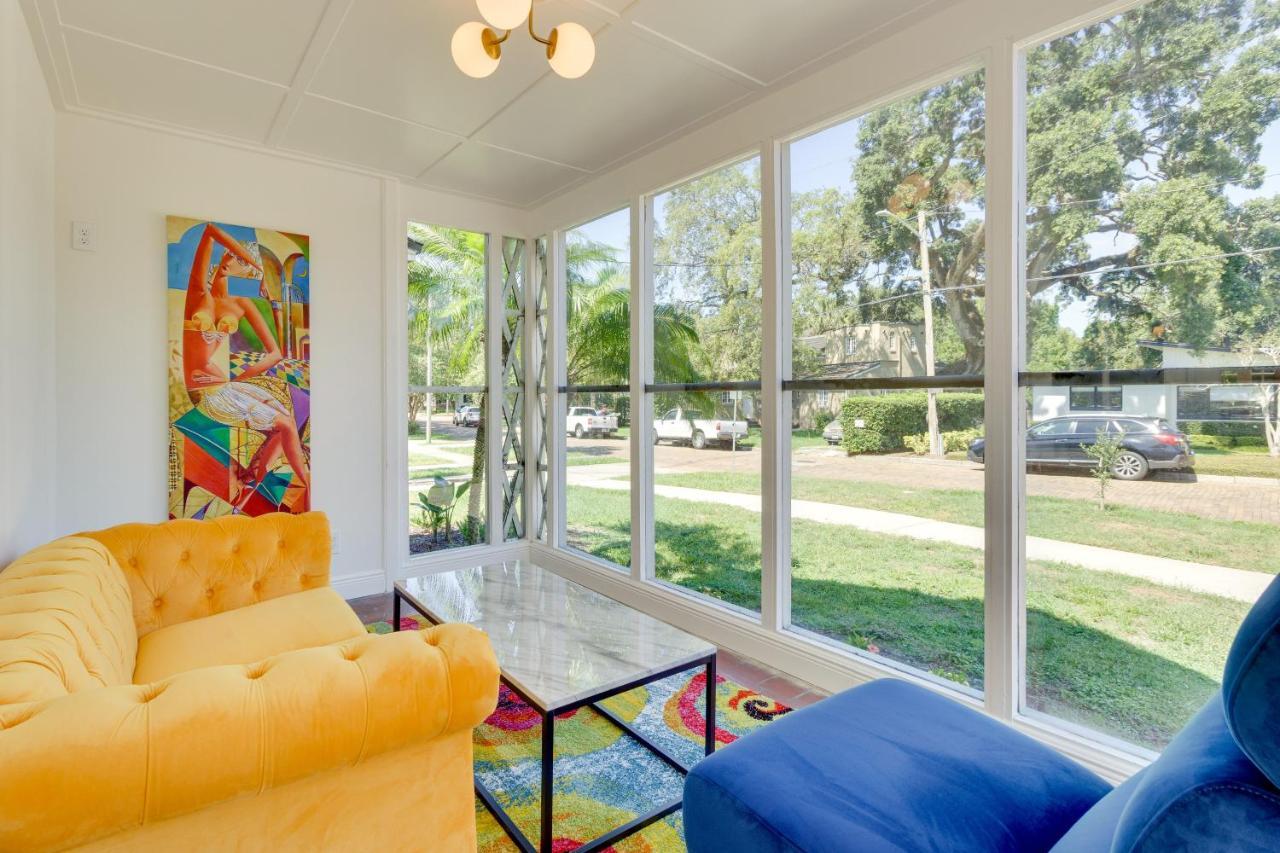 With Large Deck About 11 Mi To Universal Holiday home