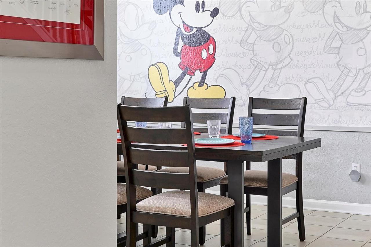 Holiday home Windsor Hills Luxurious 3 Miles To Disney!