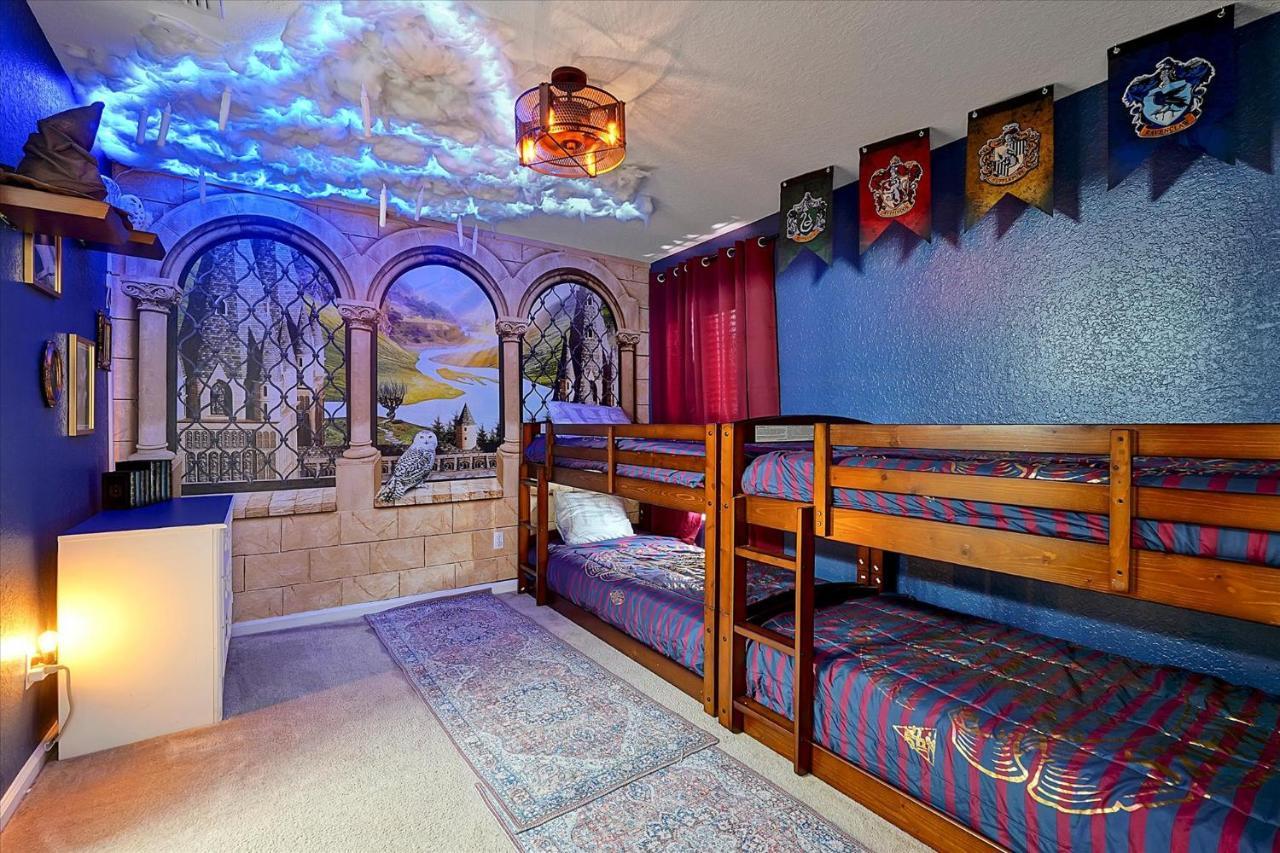 Holiday home Windsor Hills Luxurious 3 Miles To Disney!