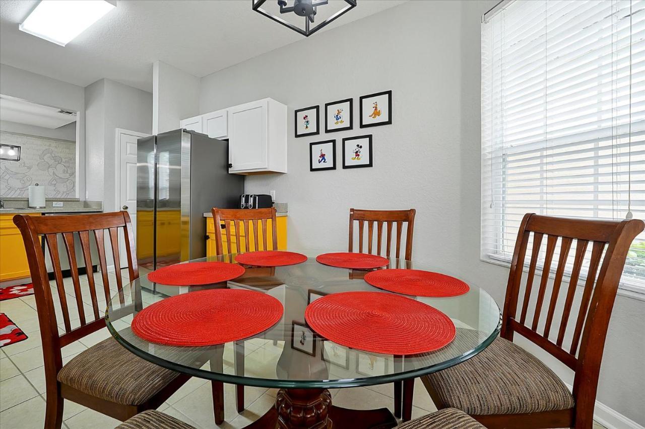 Windsor Hills Luxurious 3 Miles To Disney! Holiday home *