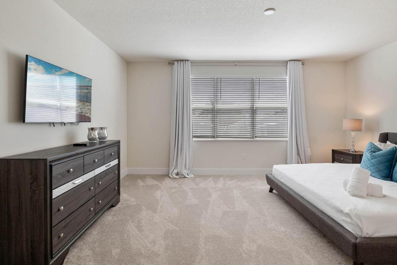 3 Bedrooms Pool Hidden Forest Amenities Apartment Orlando