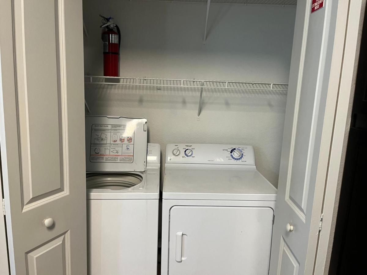 Apartment Next To Universal! 2bedroom-2bath-many Indoor Plants *