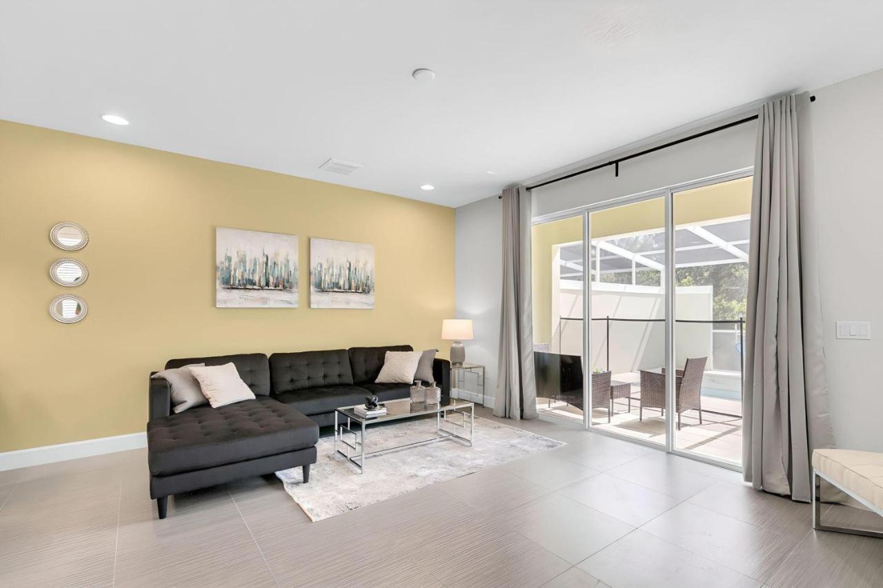 Apartment 3 Bedrooms Pool With Clubhouse Amenities Retreat Orlando