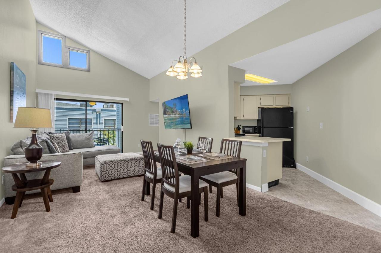 Modern Cozy 2br Near Apartment