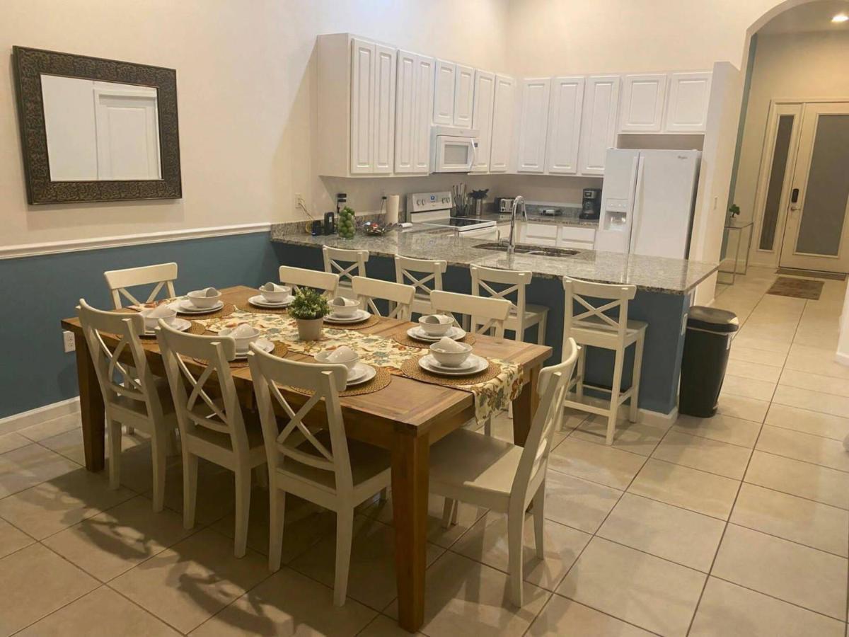 3860 - Wonderful And Modern House With Pool Close Holiday home *