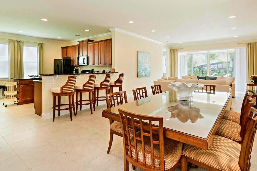 Deluxe W Pool Game Bbq Grill * Orlando