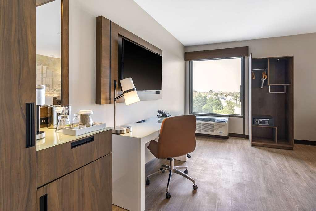 Cambria Universal Blvd Hotel Orlando