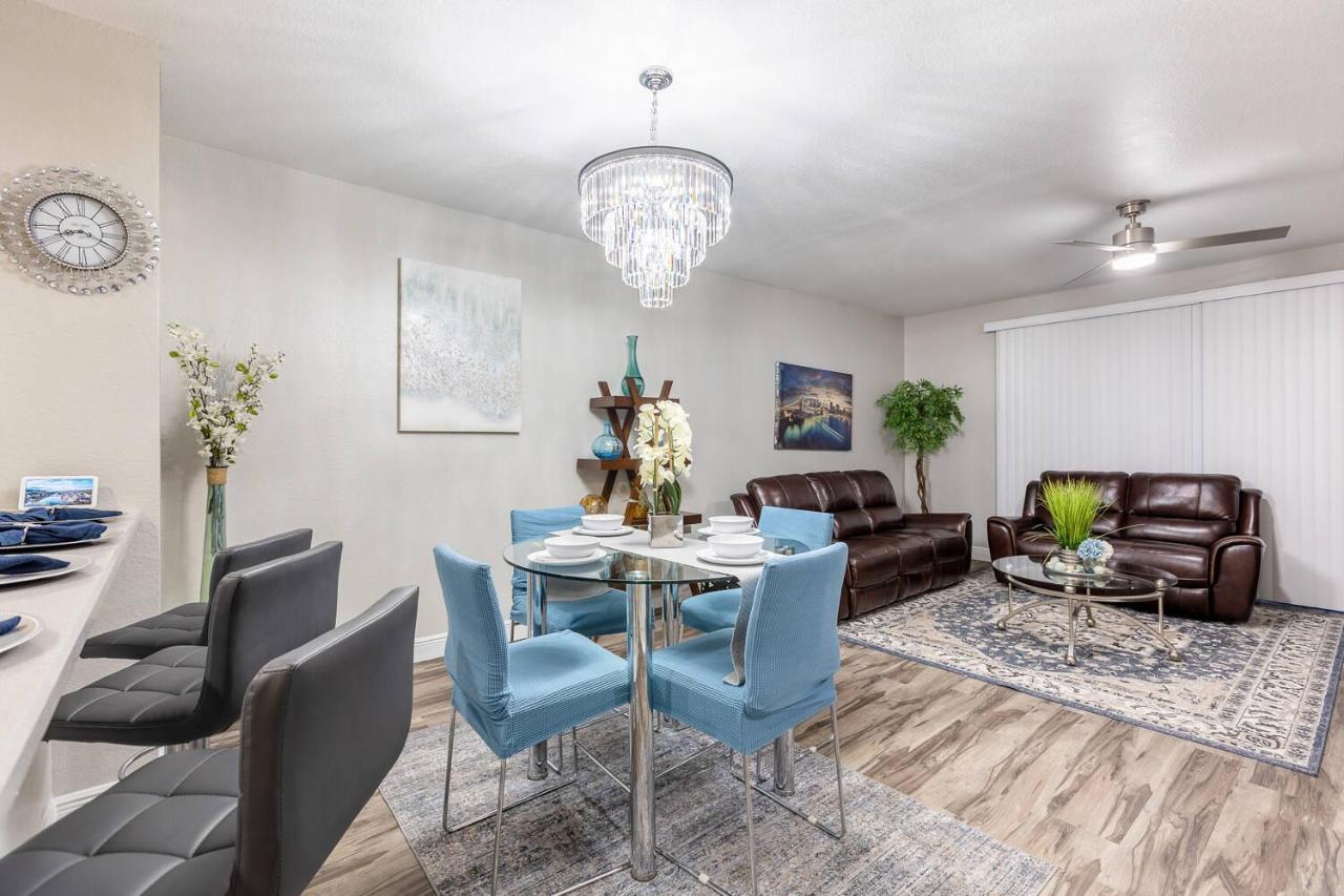 Holiday home 3br Townhouse W Perfect Location *