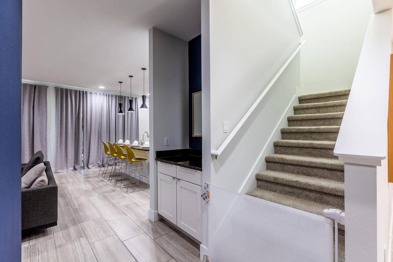 Comfy Modern House W Pool Perfect Location Holiday home