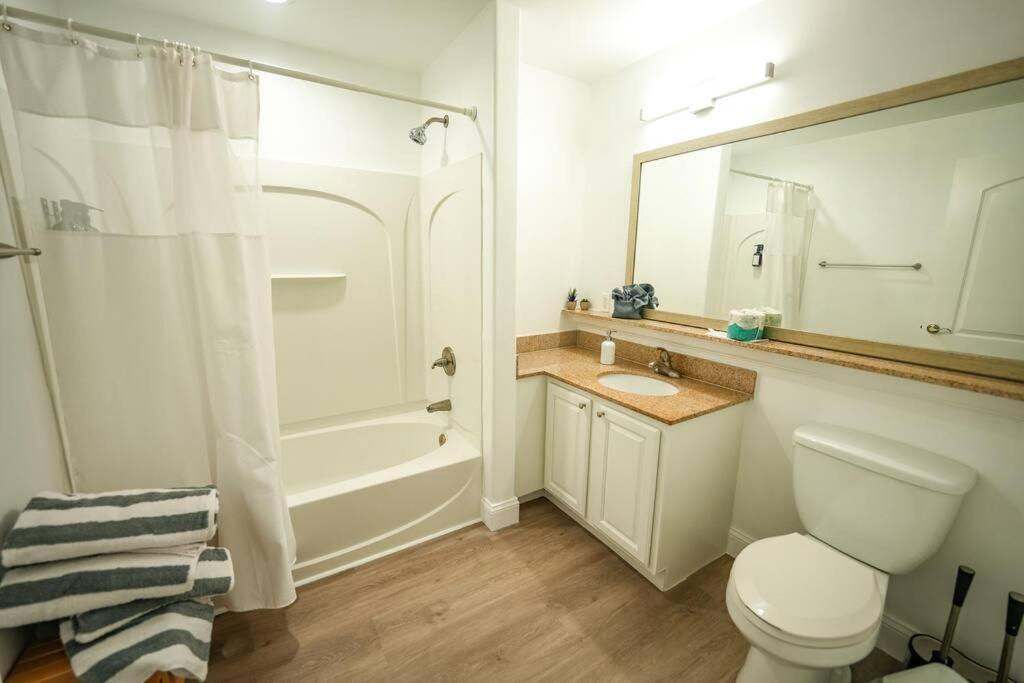Renovated Blue Heron 5 Pax Apartment *