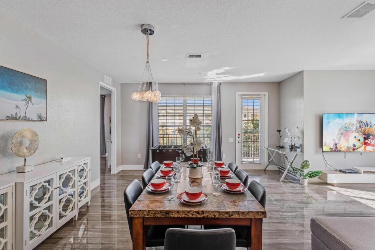 4816 Cayview Avenue 303 * Orlando