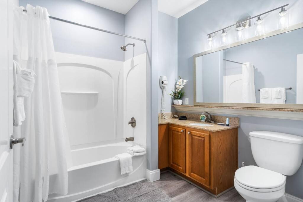 Lakeview Newly Renovated Near Apartment *