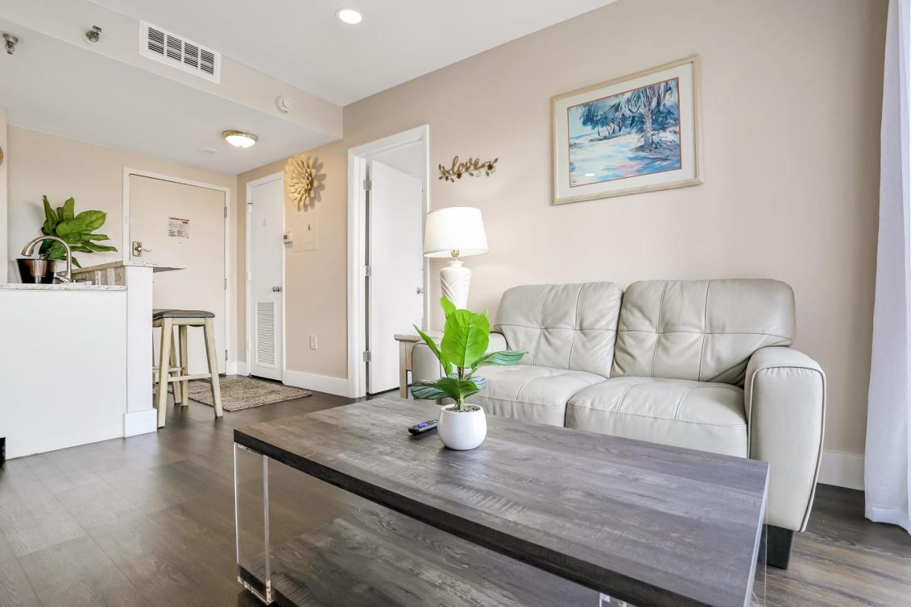 Vibrant Waters, Unit #3604