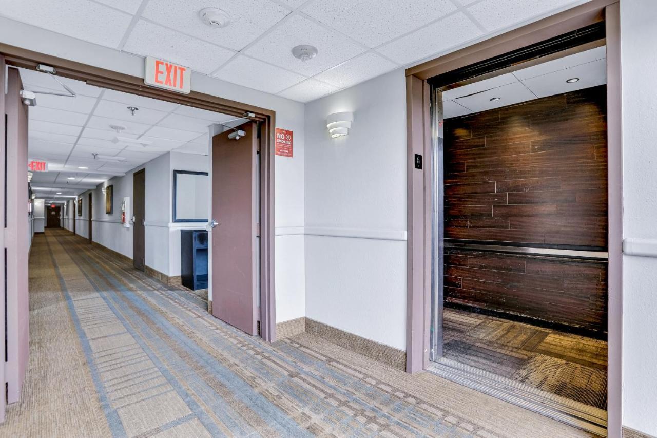 Vibrant Waters, Unit #3604 Apartment *