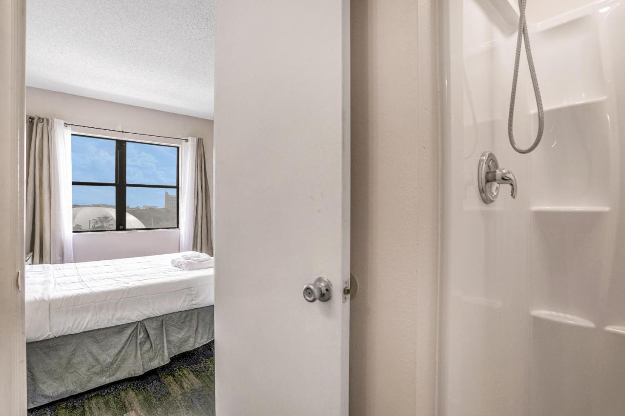 Vibrant Waters, Unit #3604 Orlando
