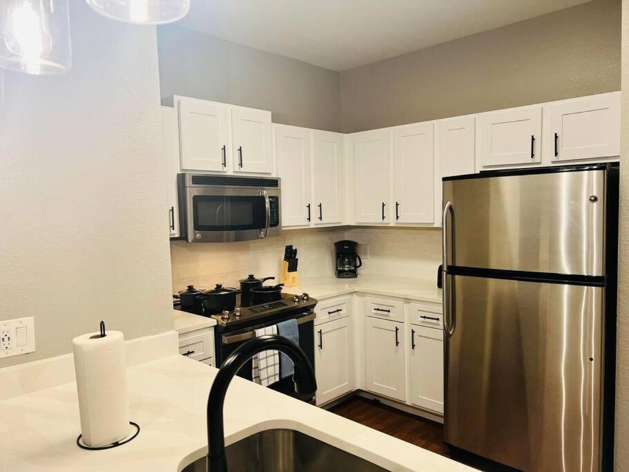 Relax At Avalon's Best Apartment Orlando
