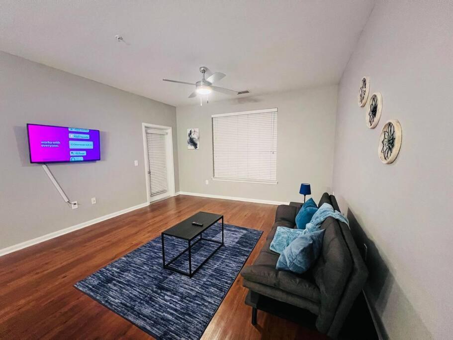 Relax At Avalon's Best Apartment Orlando