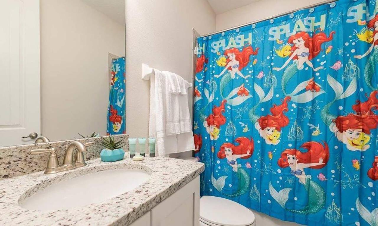 Holiday home Encore 11 Bedroom Vacation With Pool