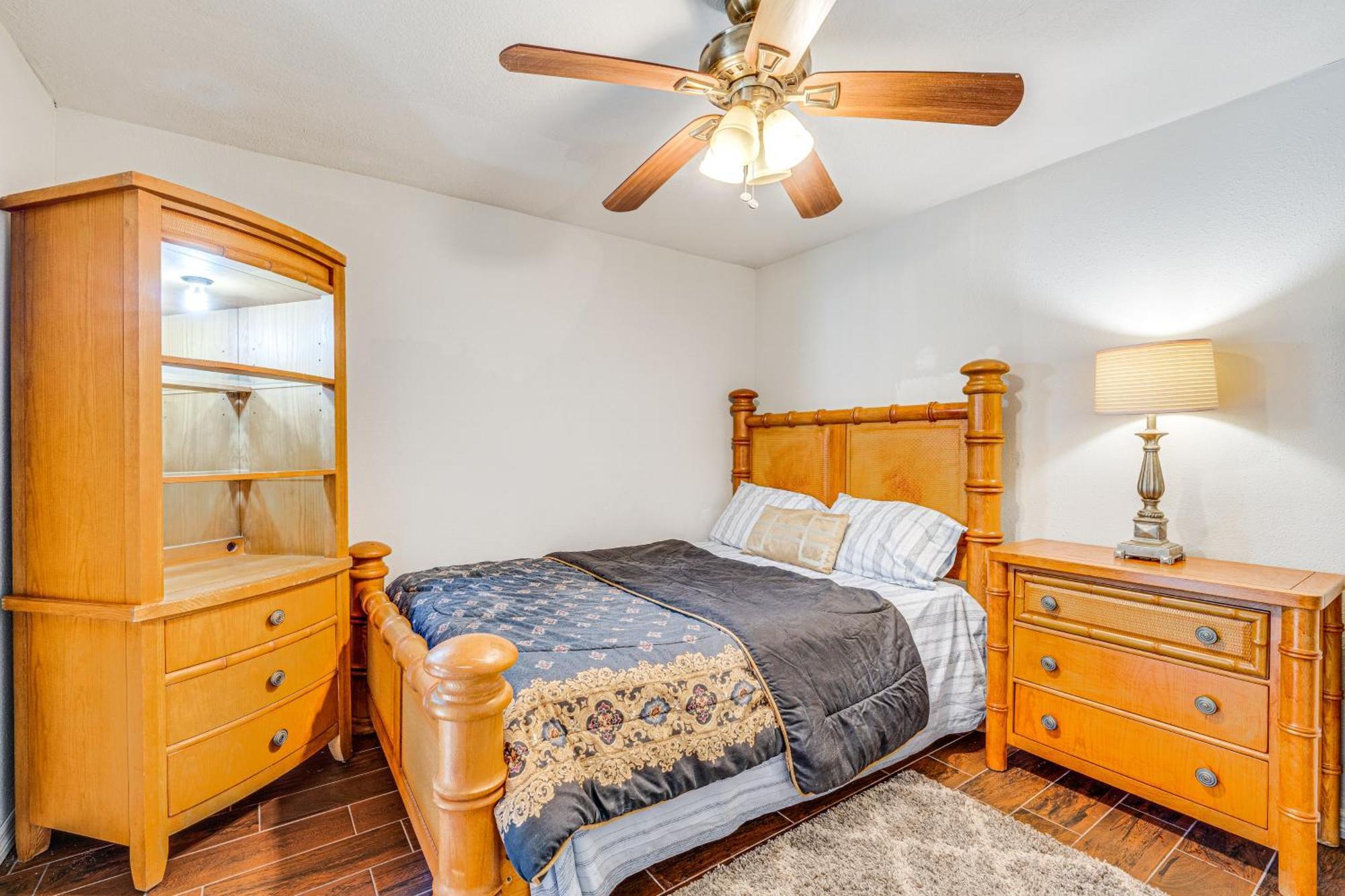 South Apopka With Pool About 16 Mi To Orlando! Holiday home *