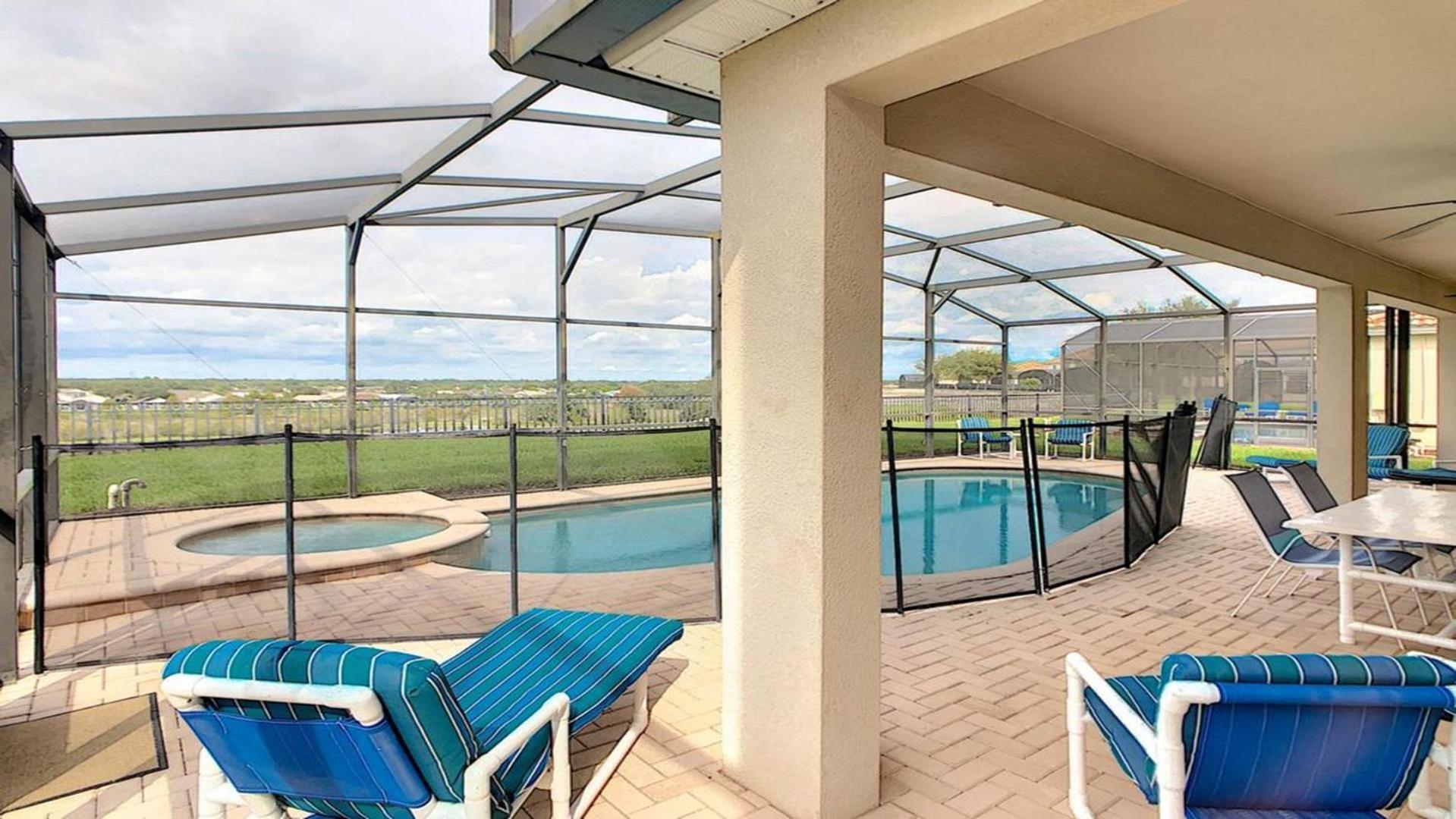 Windsor Hills 6br Pool Private Theater Holiday home