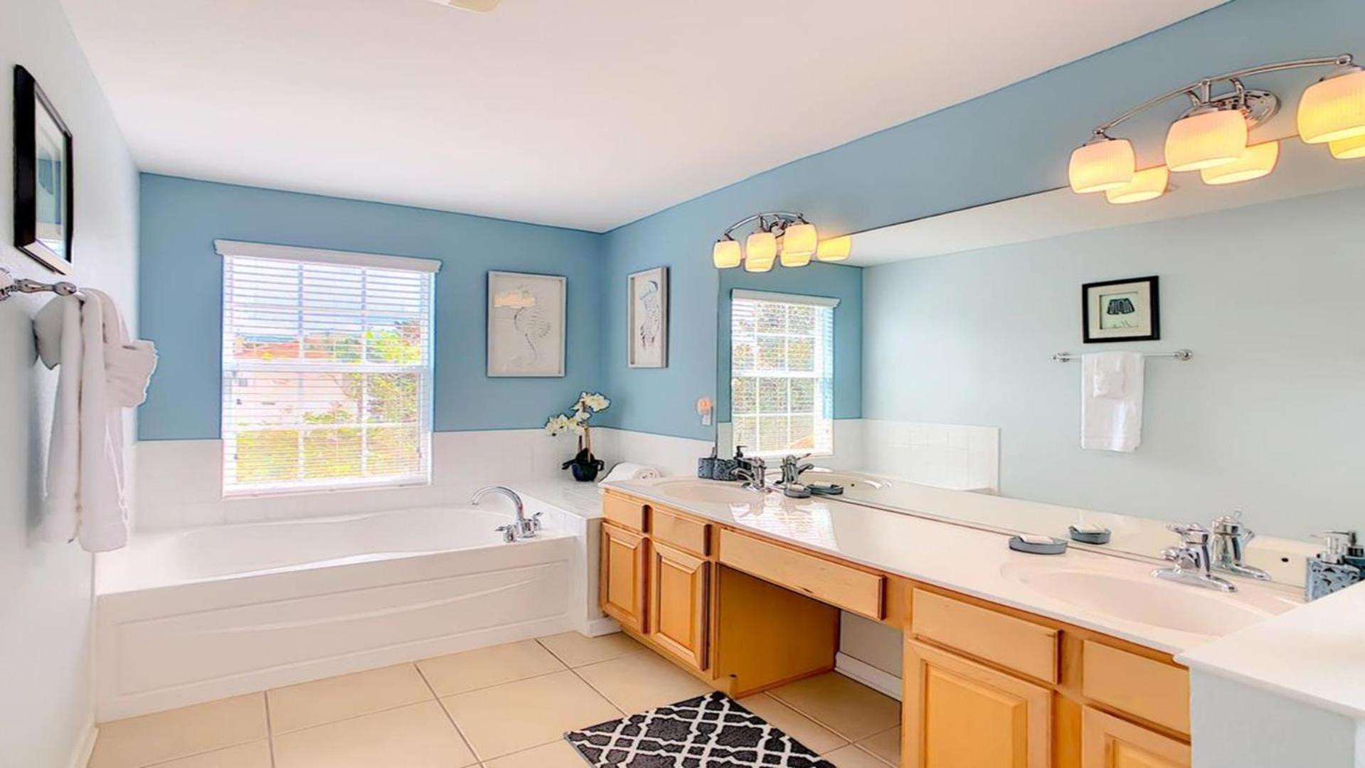 Holiday home Windsor Hills 6br Pool Private Theater
