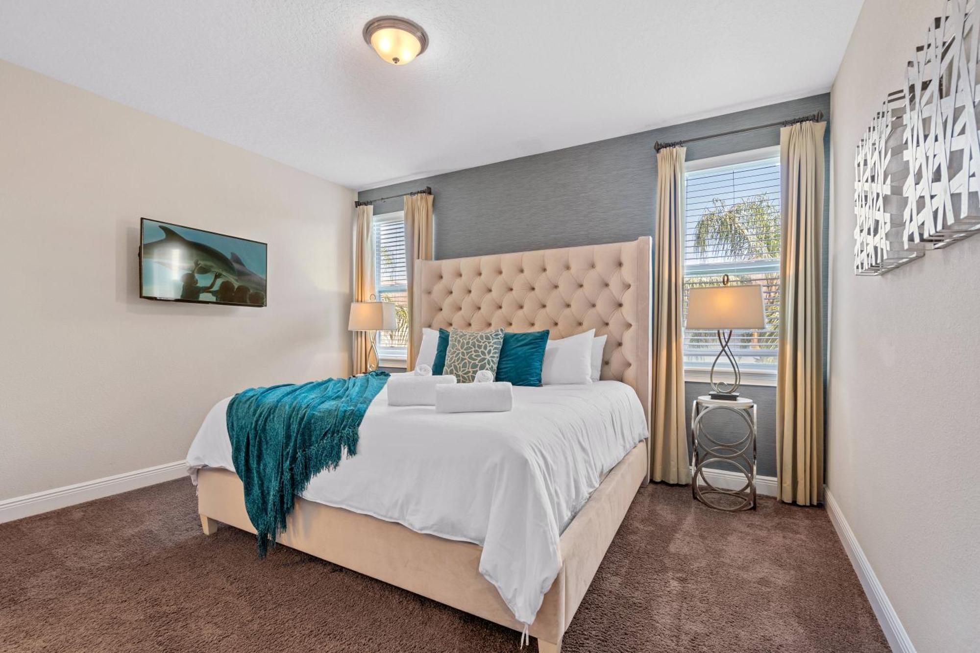 Encore 8bd,game Room,pool,themed Close To