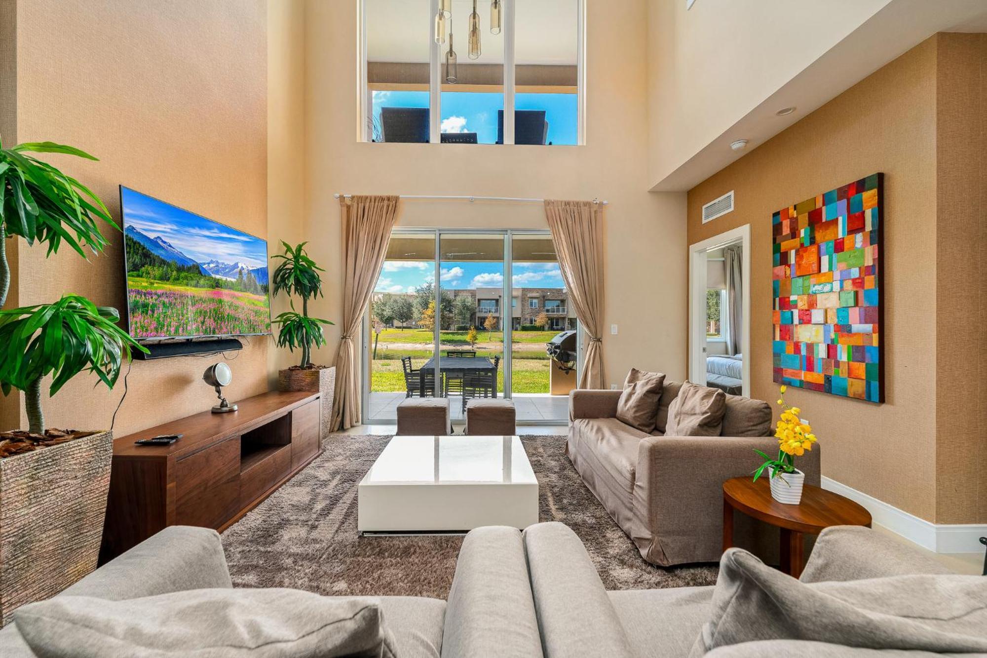 Apartment 4 Bedroom W/ Amenities + 3 Mi To