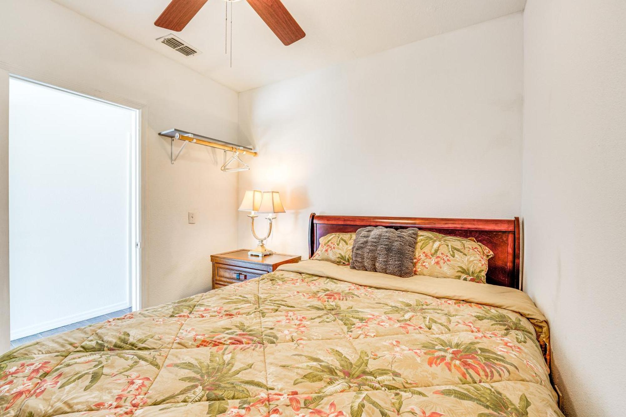 South Apopka With Pool About 16 Mi To Orlando! Holiday home