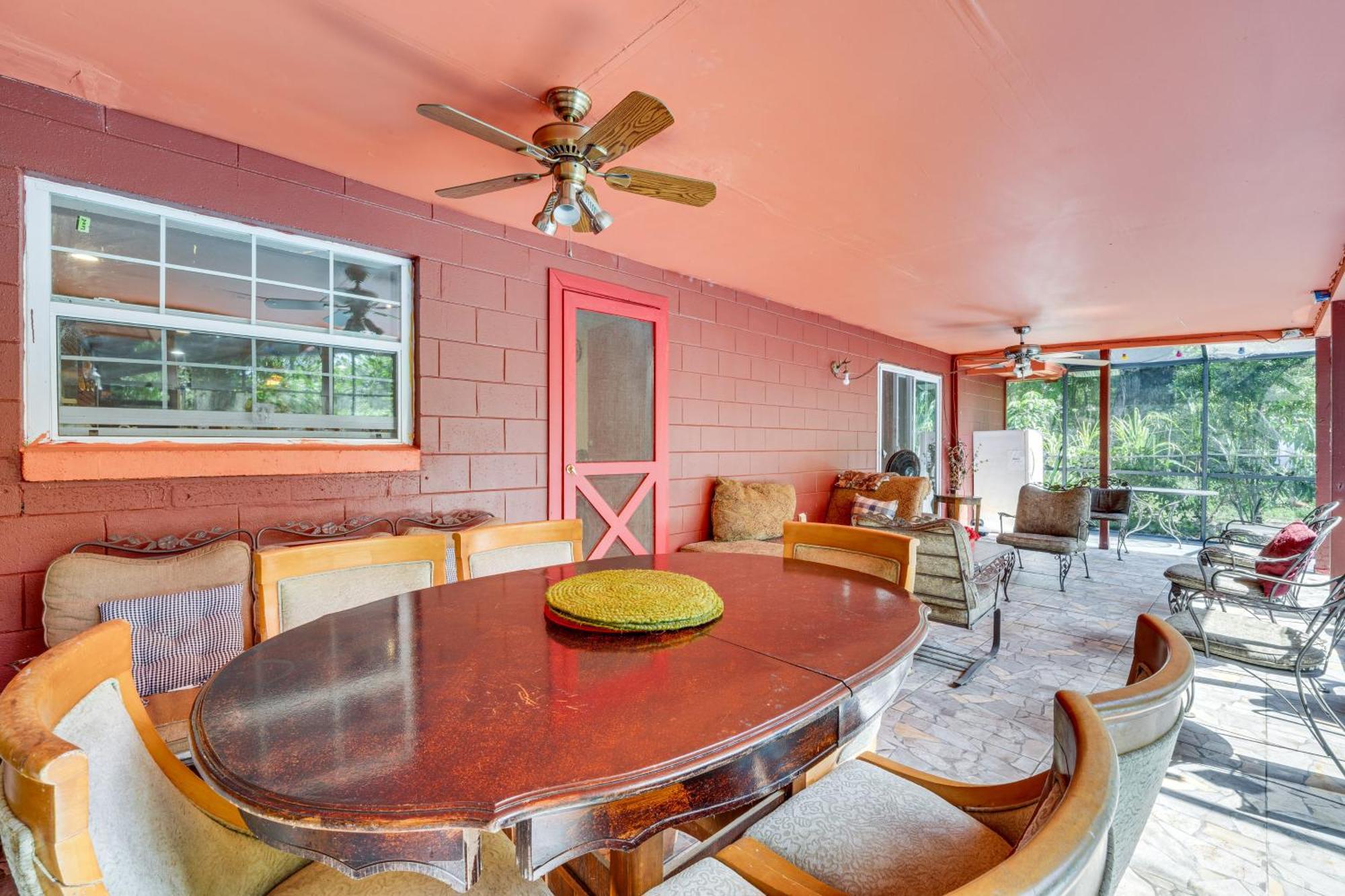 South Apopka With Pool About 16 Mi To Orlando! Holiday home *
