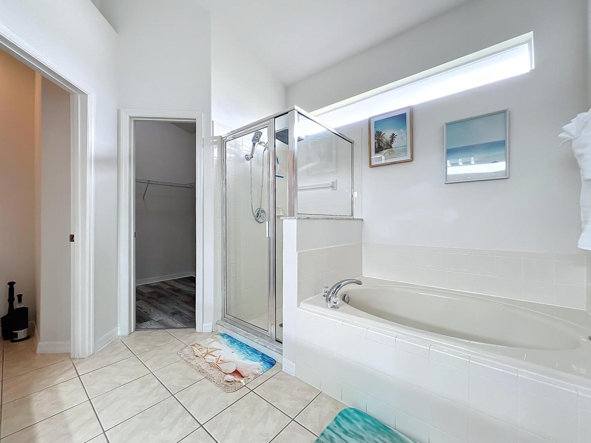Holiday home Theme Vacation Poolspa Mins To